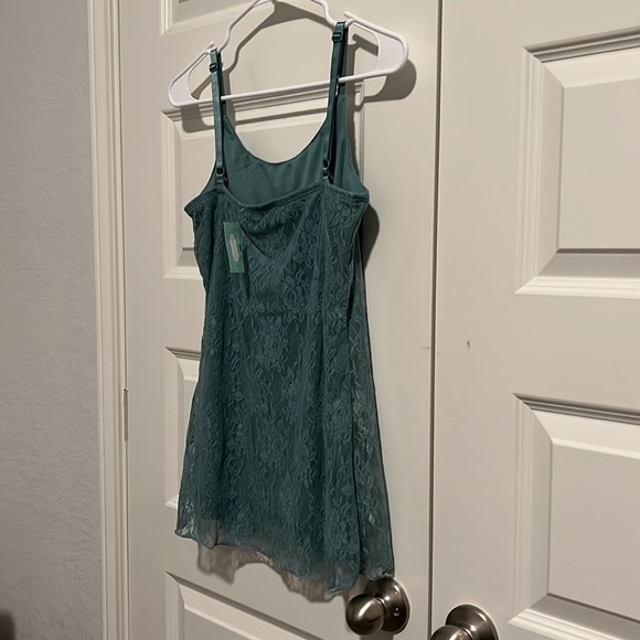 SIZE - SMALL - Picture 6 of 7